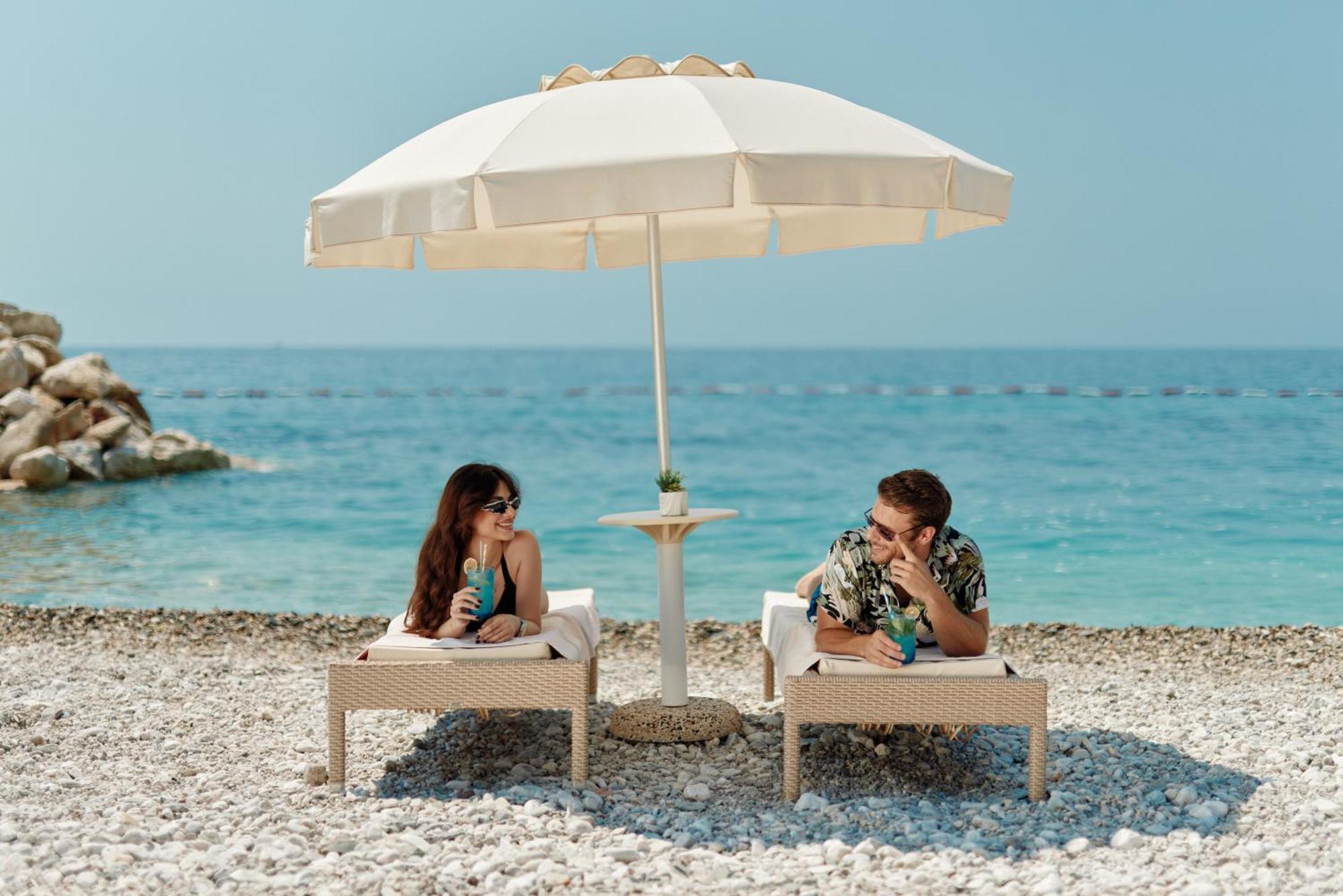Ananti Resort, Residences & Beach Club - The Leading Hotels Of The World Sveti Stefan Eksteriør bilde
