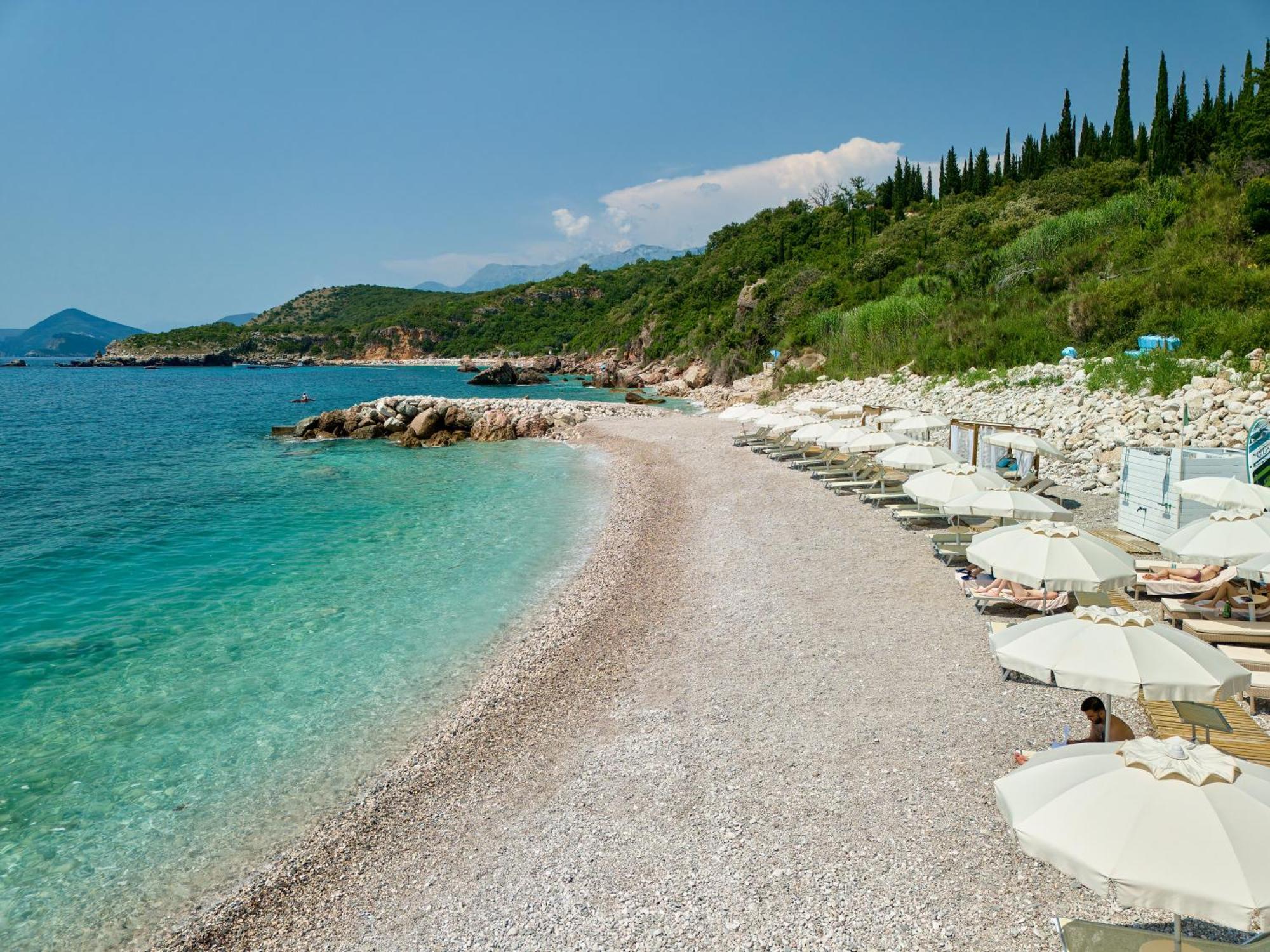 Ananti Resort, Residences & Beach Club - The Leading Hotels Of The World Sveti Stefan Eksteriør bilde