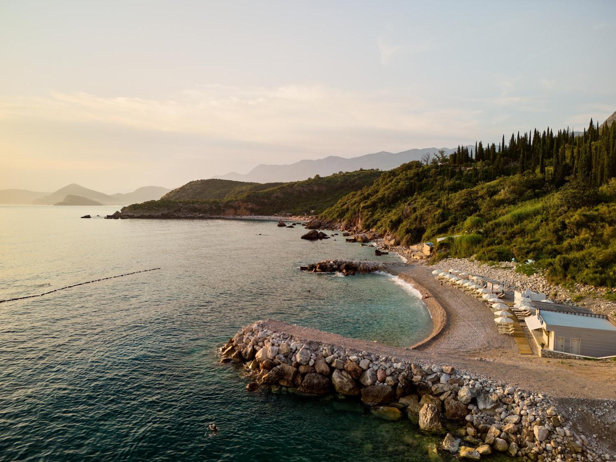 Ananti Resort, Residences & Beach Club - The Leading Hotels Of The World Sveti Stefan Eksteriør bilde