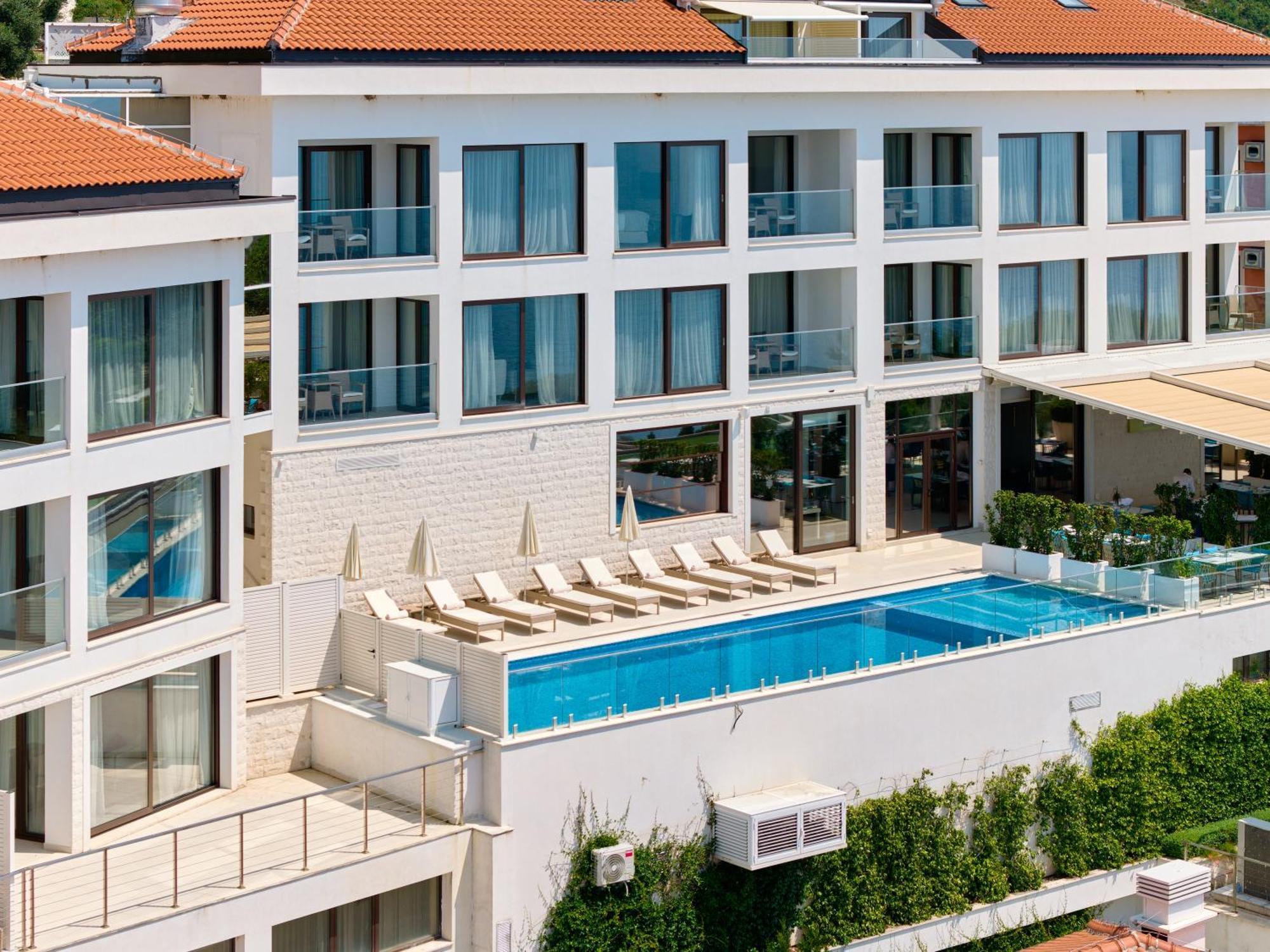 Ananti Resort, Residences & Beach Club - The Leading Hotels Of The World Sveti Stefan Eksteriør bilde