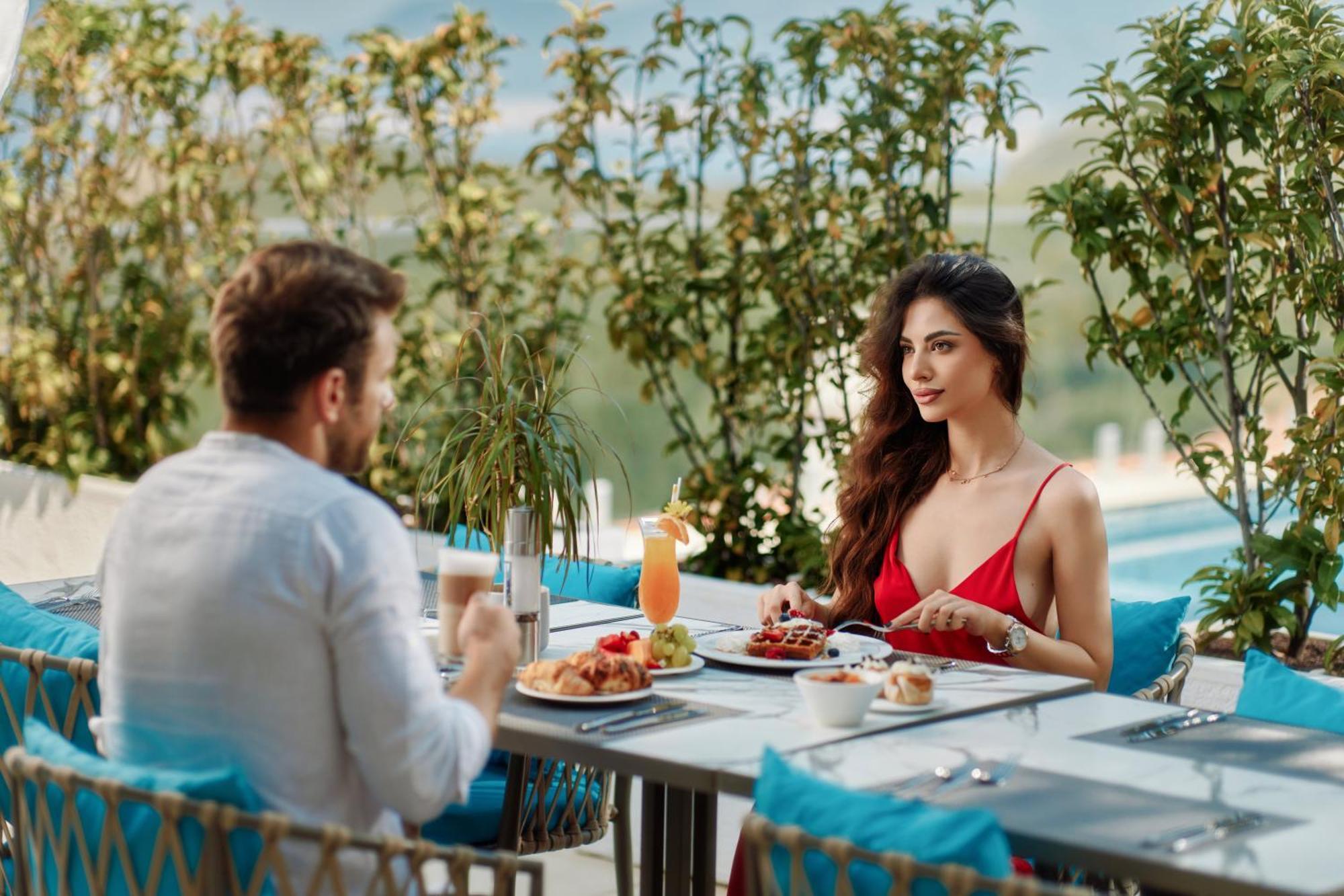 Ananti Resort, Residences & Beach Club - The Leading Hotels Of The World Sveti Stefan Eksteriør bilde